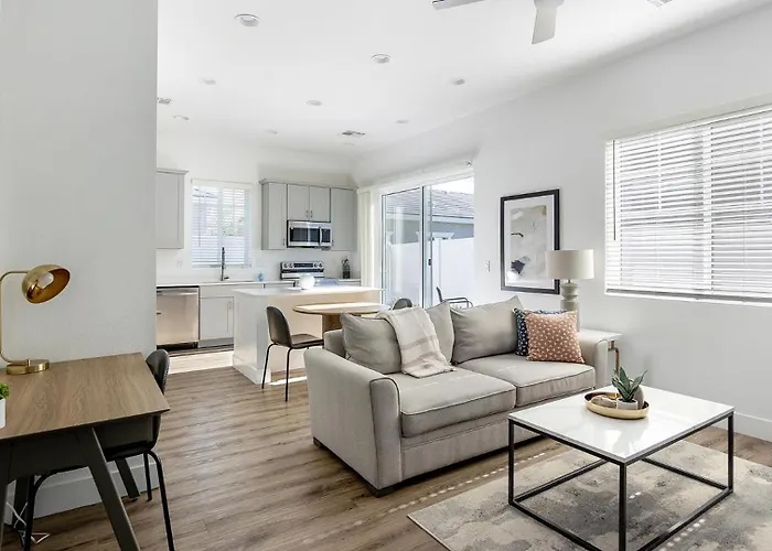 Landing Stylish 2Bd Gym Phoenix